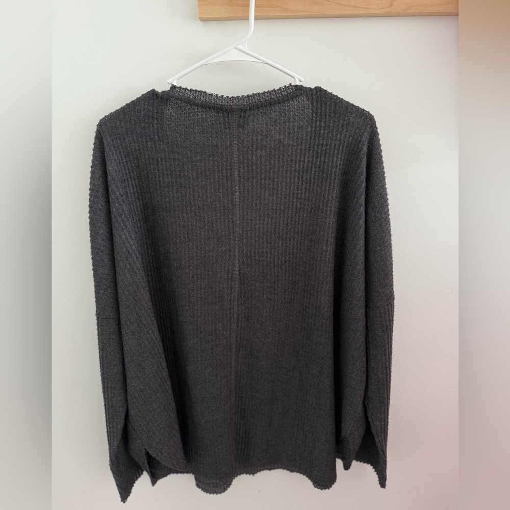 Urban Outfitters Out From Under Gray Waffle Weave V-Neck Thermal Oversized Shirt - Picture 4 of 5